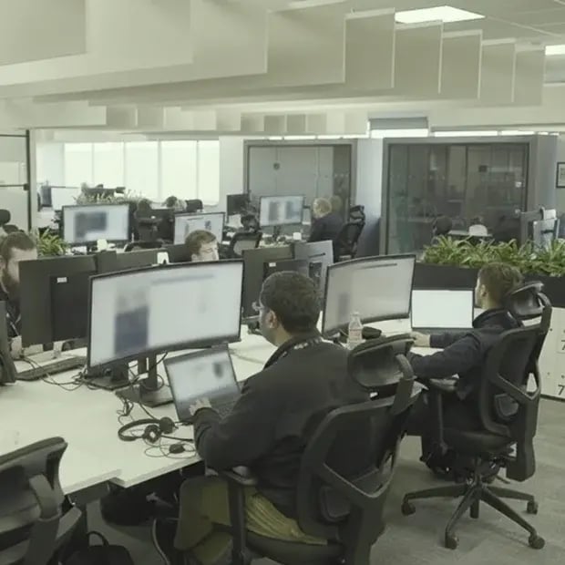 evolve-office-workers